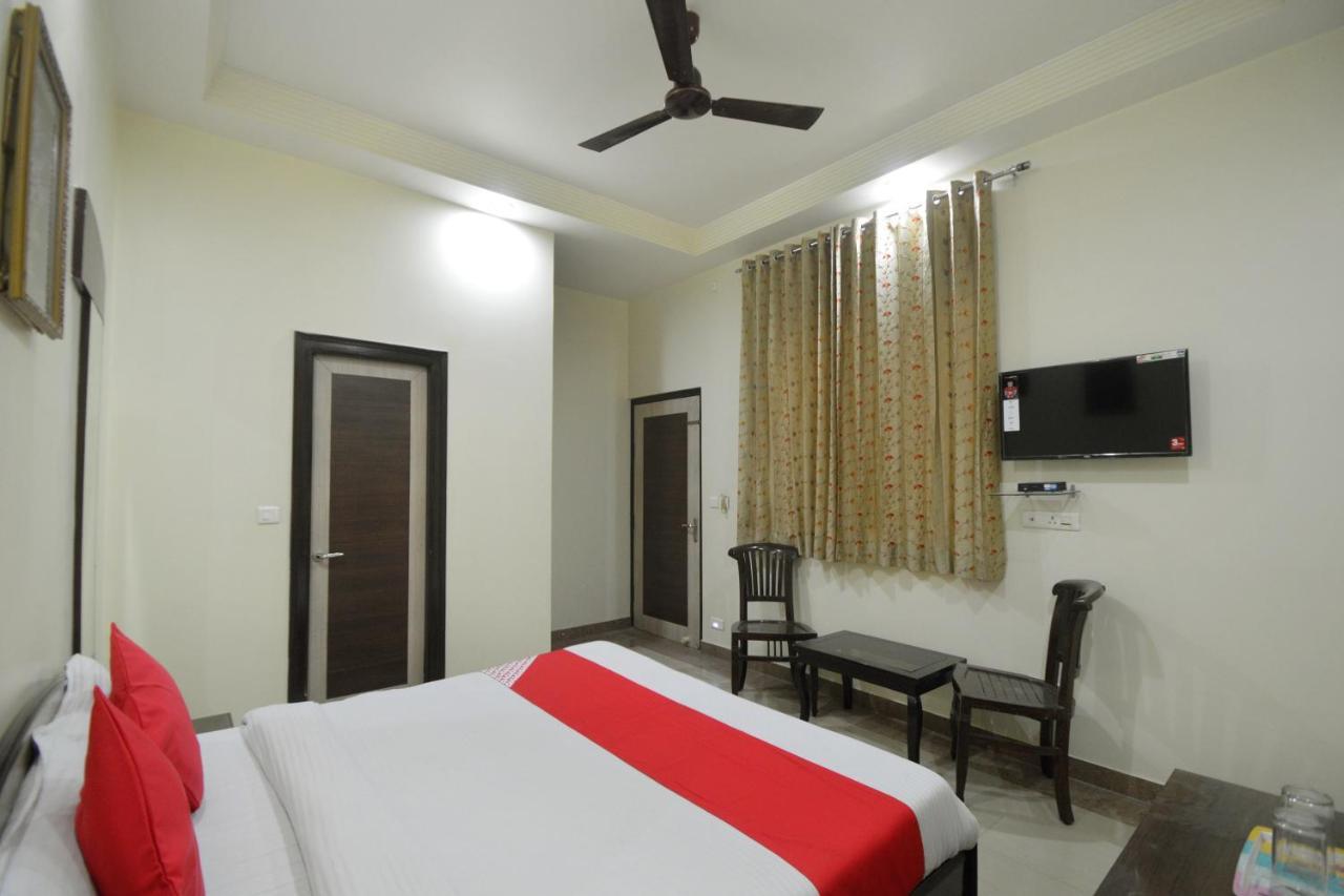 Oyo 23608 Hotel Fun Jaipur Extérieur photo